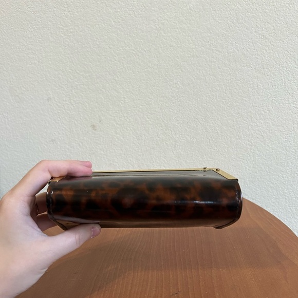 Tory Burch Sunglass Case Magnetic Leopard Animal Tortoise Print Glasses Holder - Picture 6 of 8